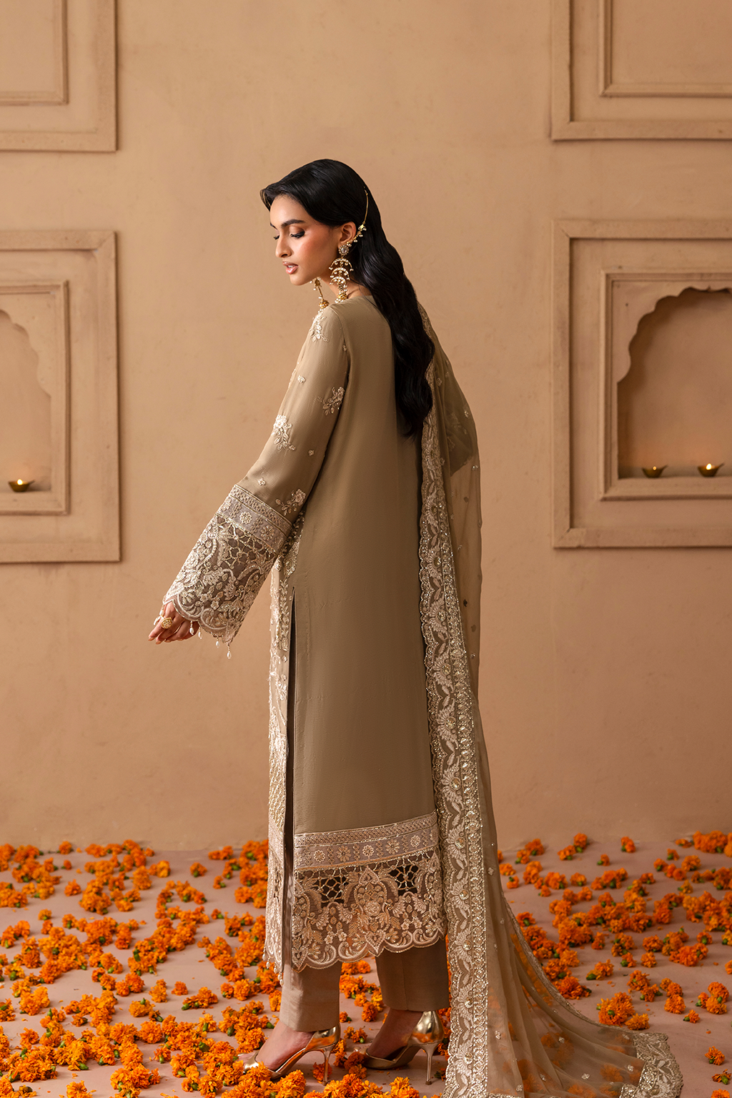 Buy Emaan Adeel festive chiffon suits online in India
• Original Pakistani chiffon suits by Emaan Adeel in Lucknow
• Emaan Adeel designer salwar suits available in India