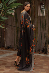 Charizma CPrint printed linen suits with shawl
• Charizma CPrint staple shirt and trouser set