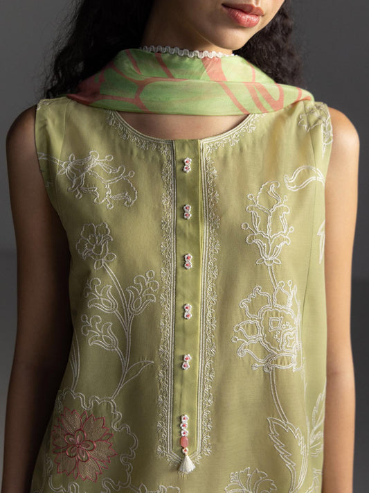 Coco Lawn By Zara Shahjhan 2026=4b Aangan the essence of lawn & chiffon