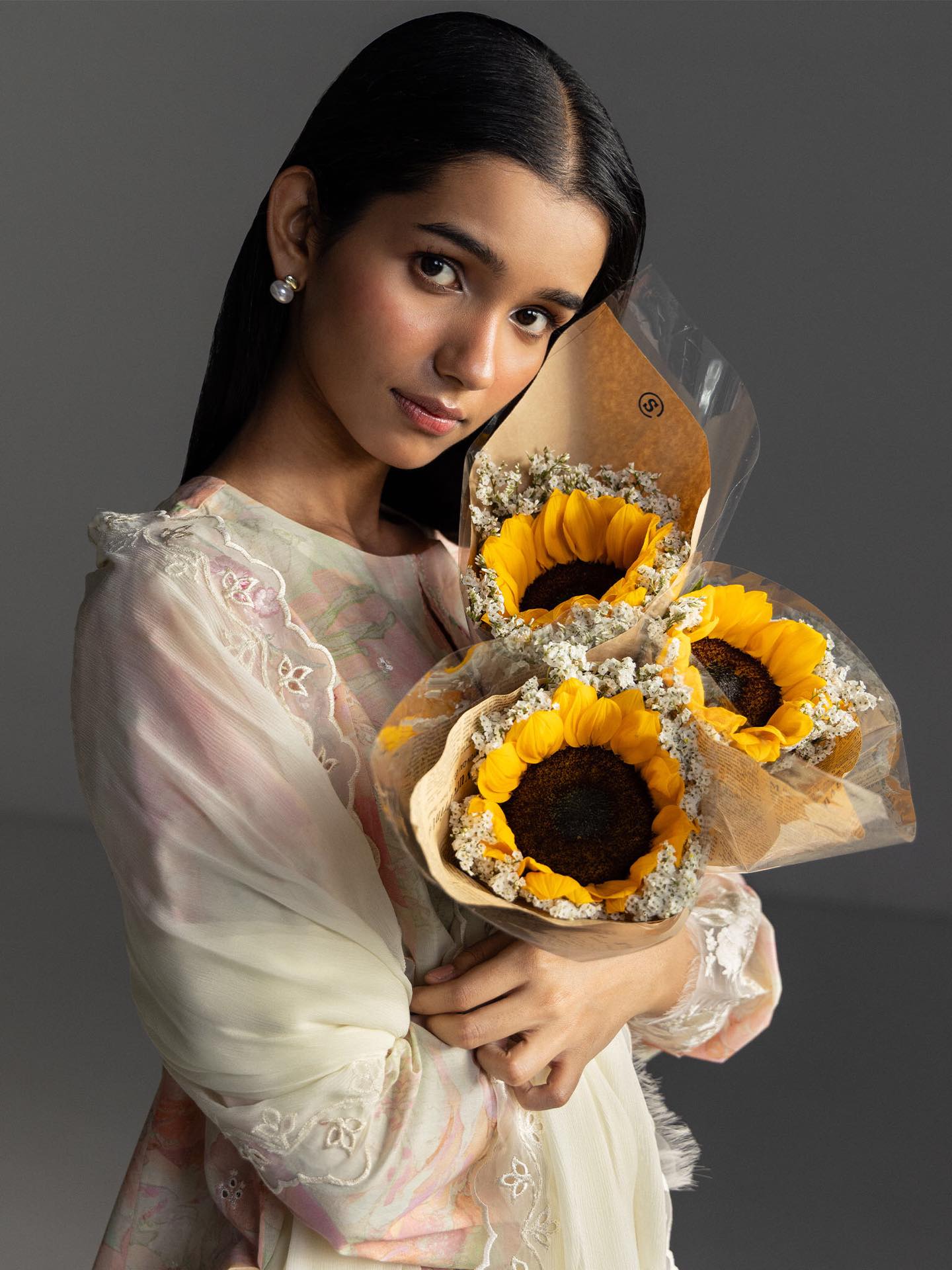Coco Lawn By Zara Shahjhan 2026=6b Aangan the essence of lawn & chiffon