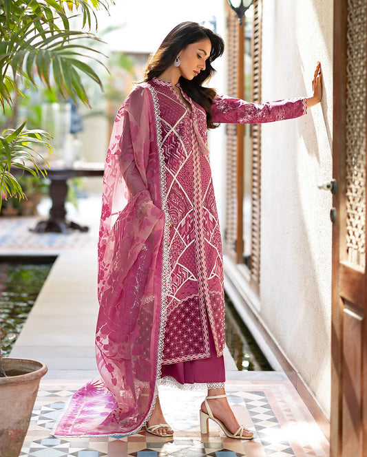The Ultimate Guide to Buying Maria B Luxury Lawn Online in India