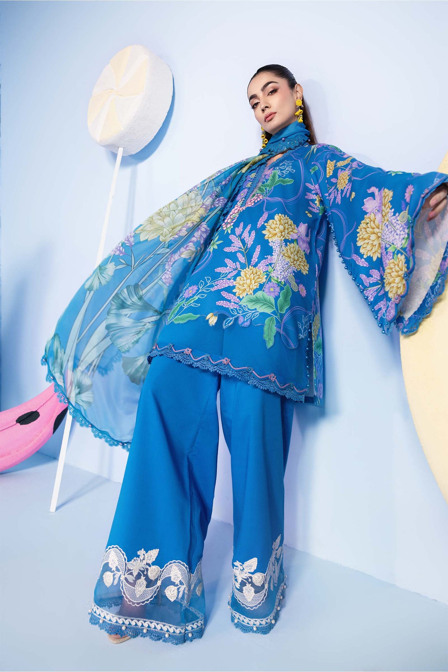 MARIA.B M.BASIC LAWN 202=13 B Aangan the essence of lawn & chiffon