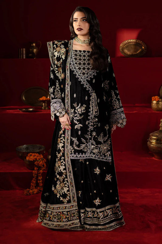Nureh Maya velvet Aangan the essence of lawn & chiffon