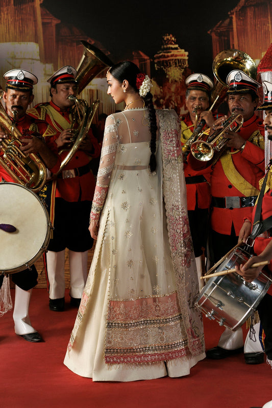 Off white embroidered Pakistani bridal suit dupatta detail - Aangan