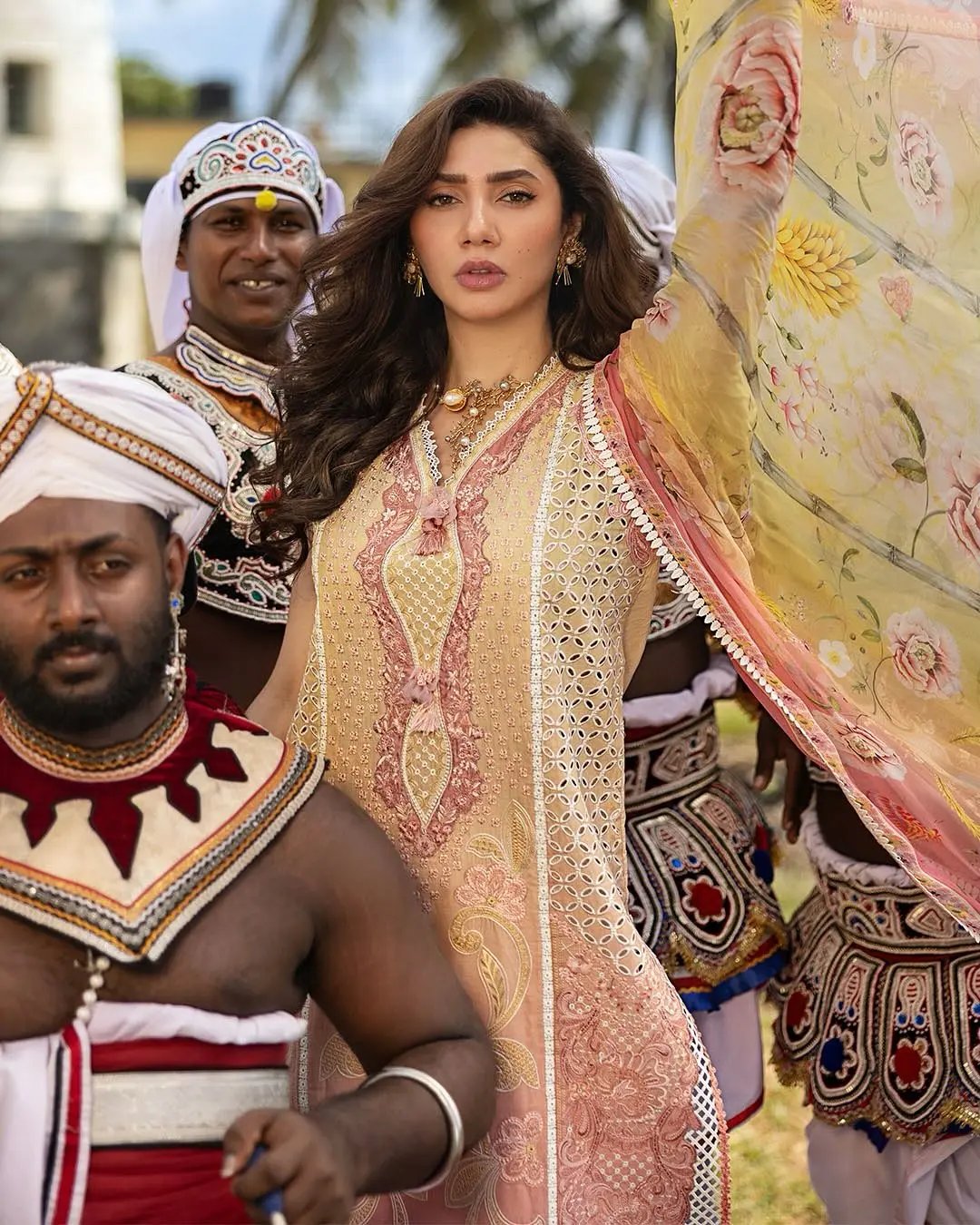 Mushq Manaram luxury lawn-25 my store