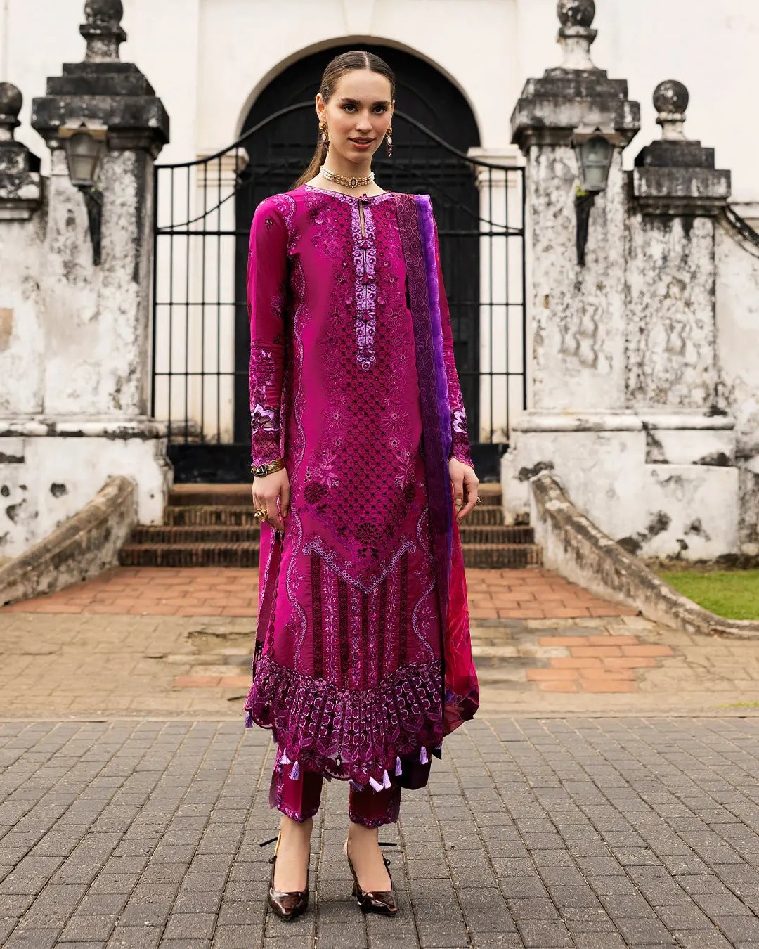 Mushq Manaram Luxury Lawn ’25 Aangan.the essence of lawn & chiffon
