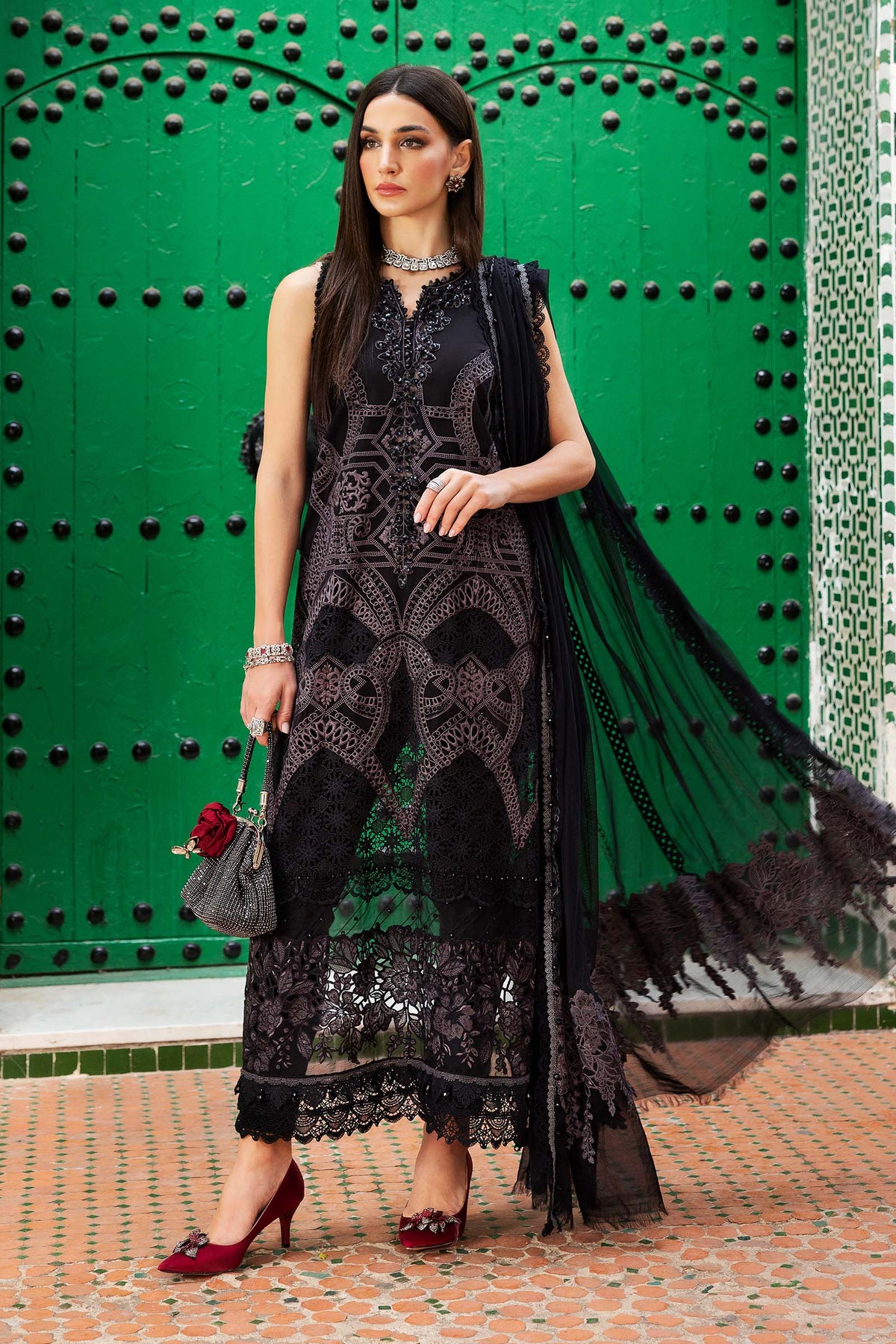 🖼️ Alt Text
Maria B unstitched embroidered lawn suit with printed dupatta and cambric trouser, ideal for Eid and summer wear.
