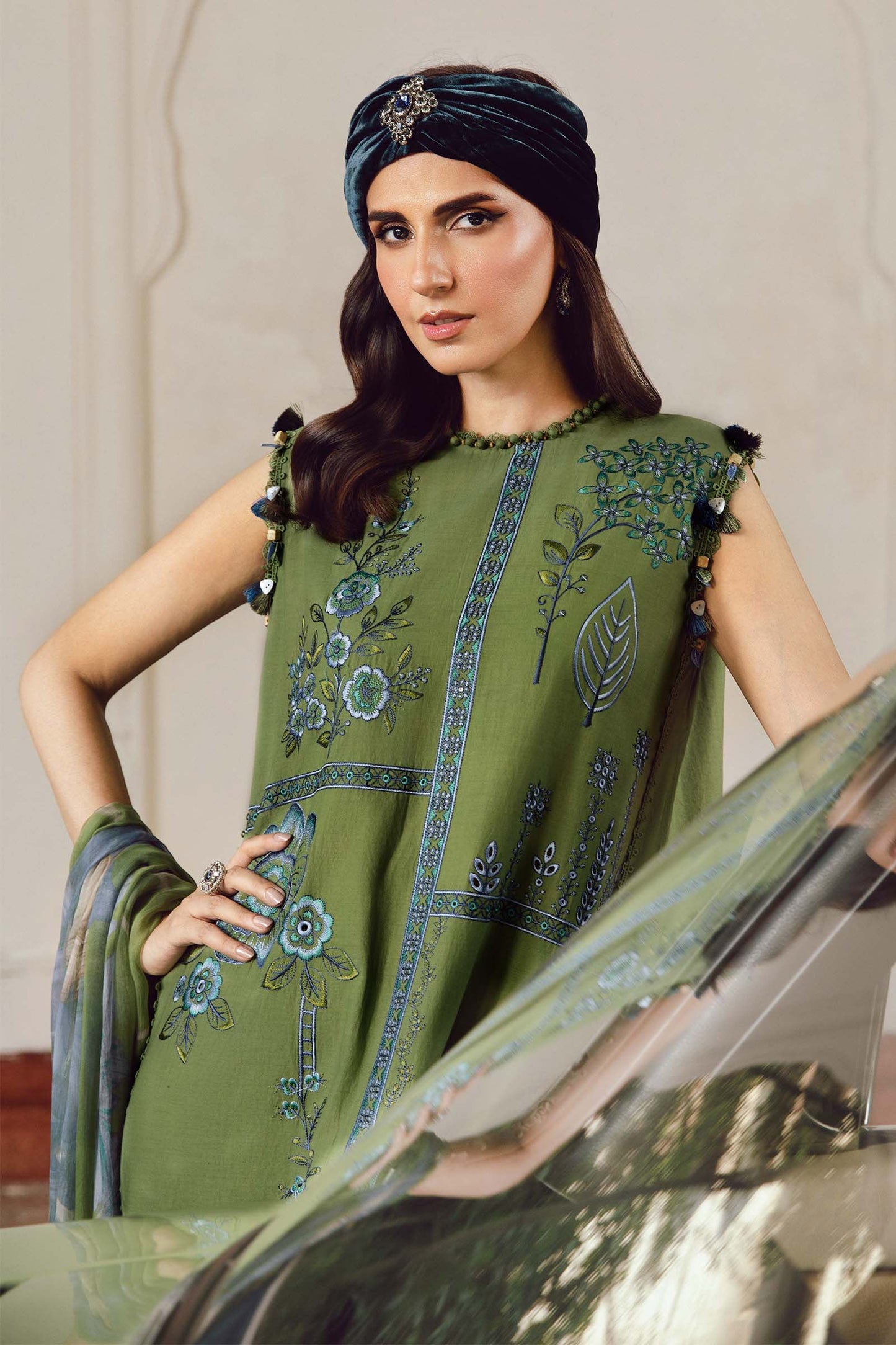 - "Original Pakistani embroidered suit available in India – Maria B M.Print"
