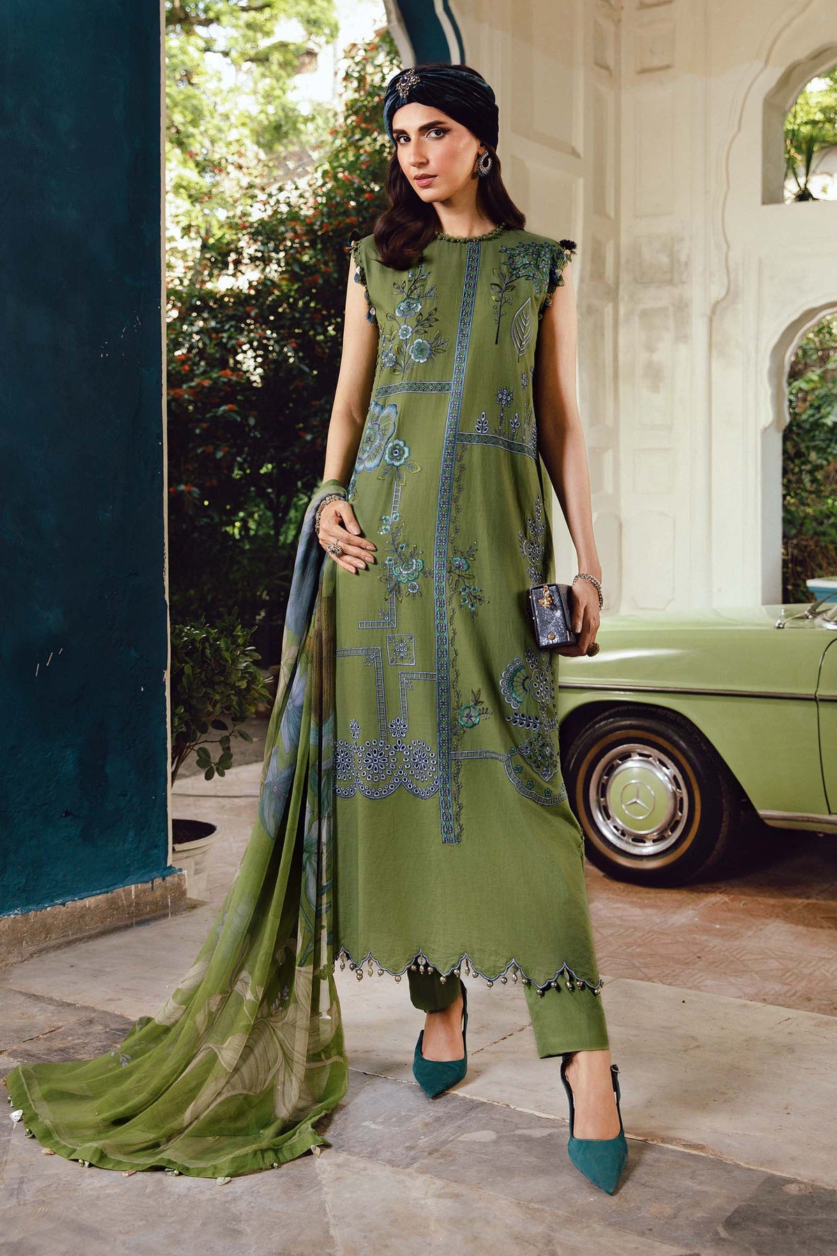 - Maria B M.Print cambric suit
