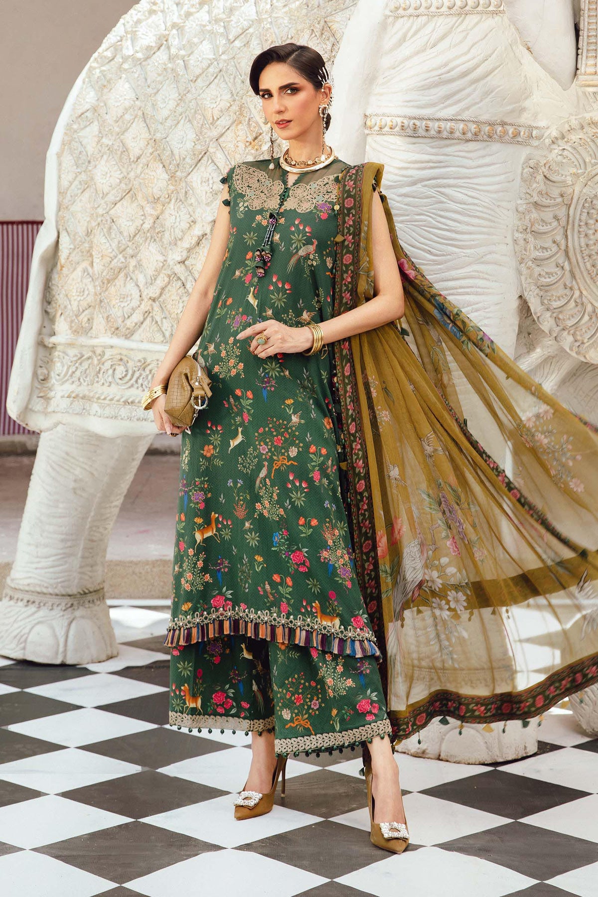 Maria B MPrint Fall/Winter women's clothing line featuring unstitched suits with wool shawls