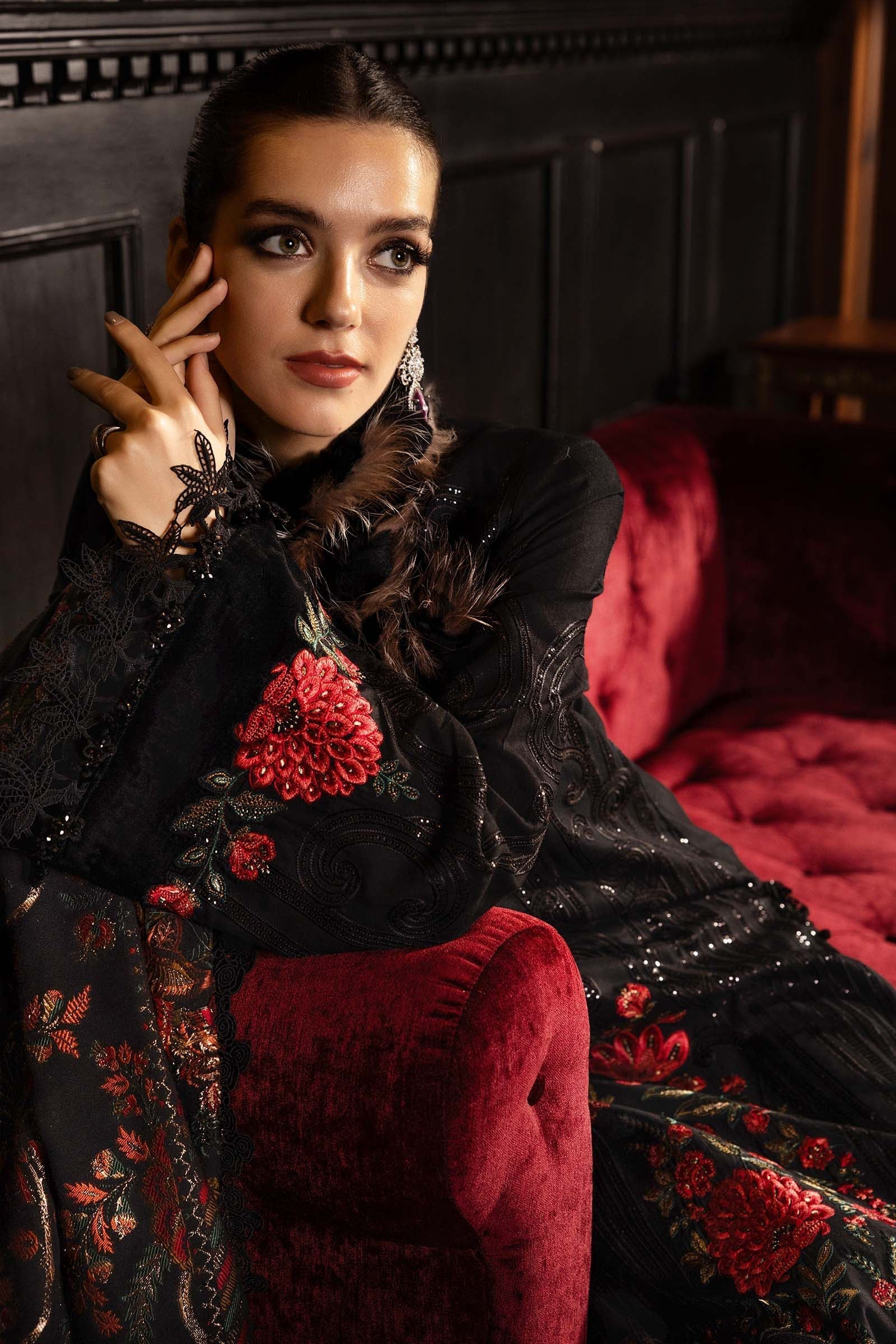 Maria.b winter lux 2025-WL-1309 Aangan the essence of lawn & chiffon