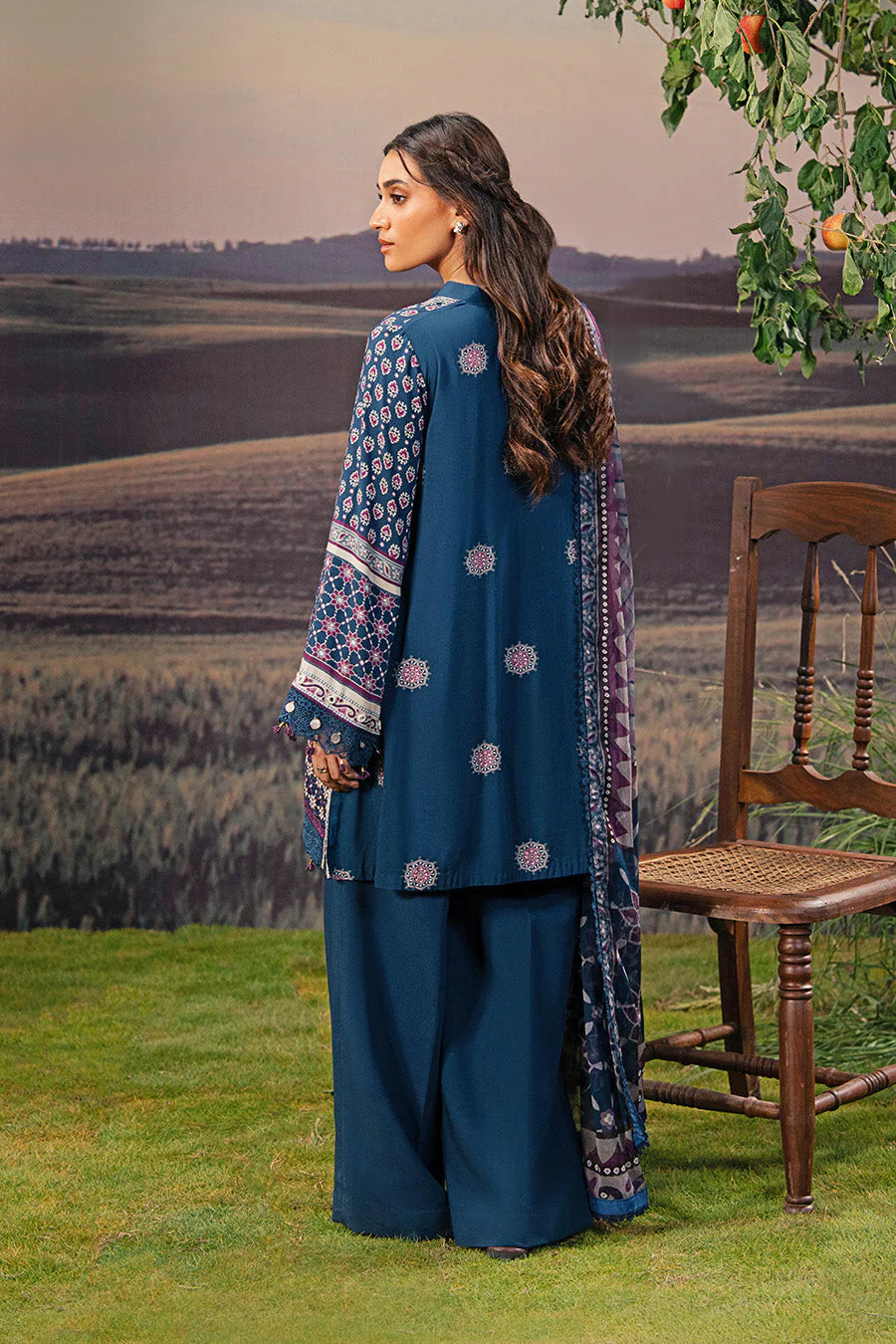 Where to buy Maria B MBasic suits in India
• 	Maria B MBasic fall winter collection online shopping India
• 	Maria B MBasic Pakistani dresses for wedding season India
• 	Maria B MBasic winter suits under ₹5000
• 	Maria B MBasic fall collection with free delivery in India
