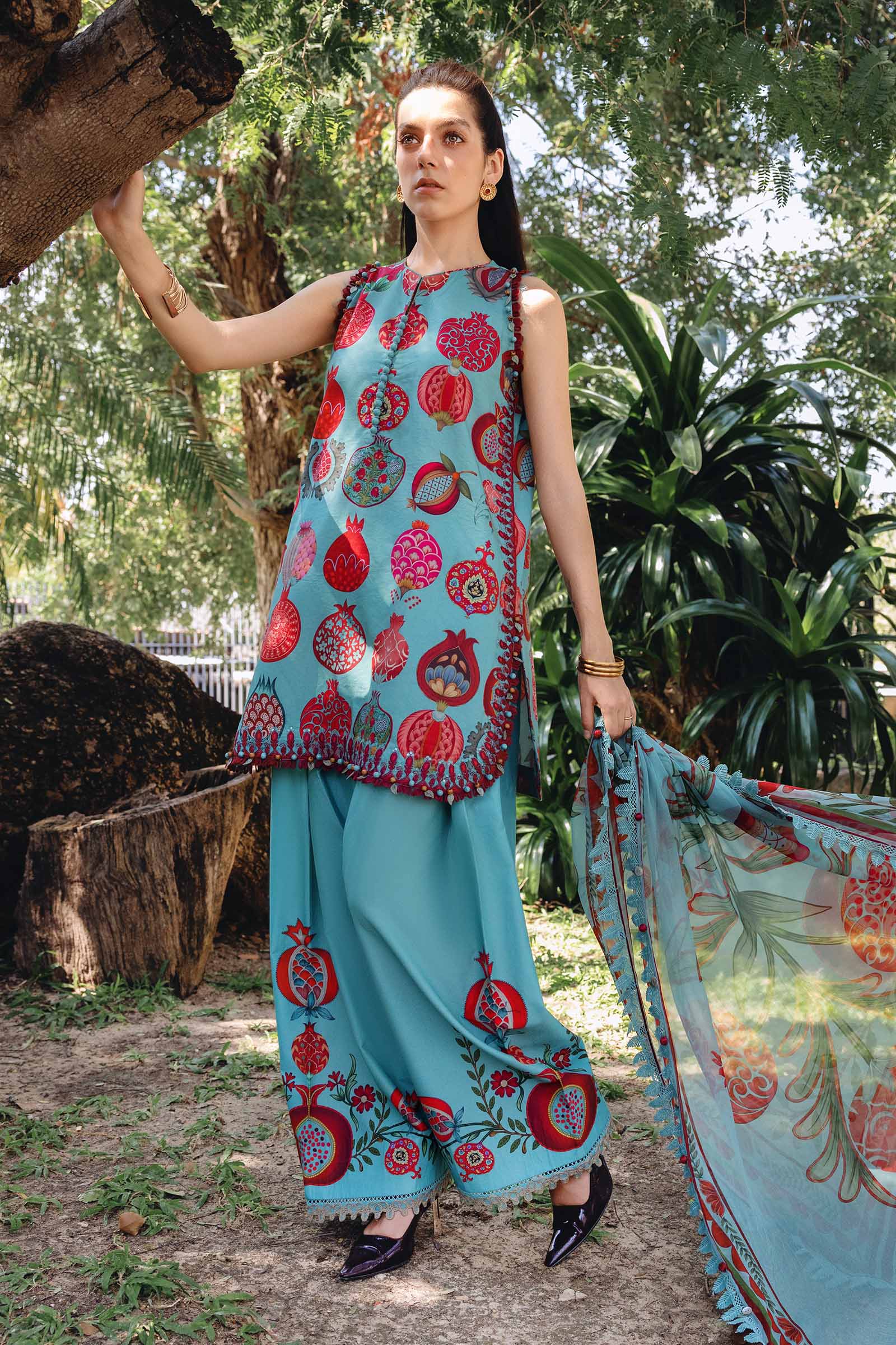 MARIA.B M.Prints Lawn 2026=03b Aangan the essence of lawn & chiffon