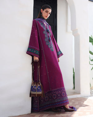 Mushq Nuvera Silk Reina Rouge Dupatta Border Detail