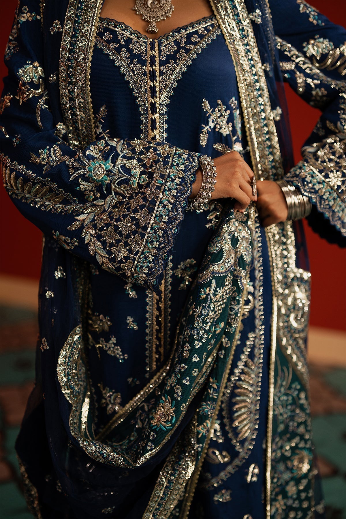 Afrozeh Divani Silk 2025-Mahreen Aangan the essence of lawn & chiffon
