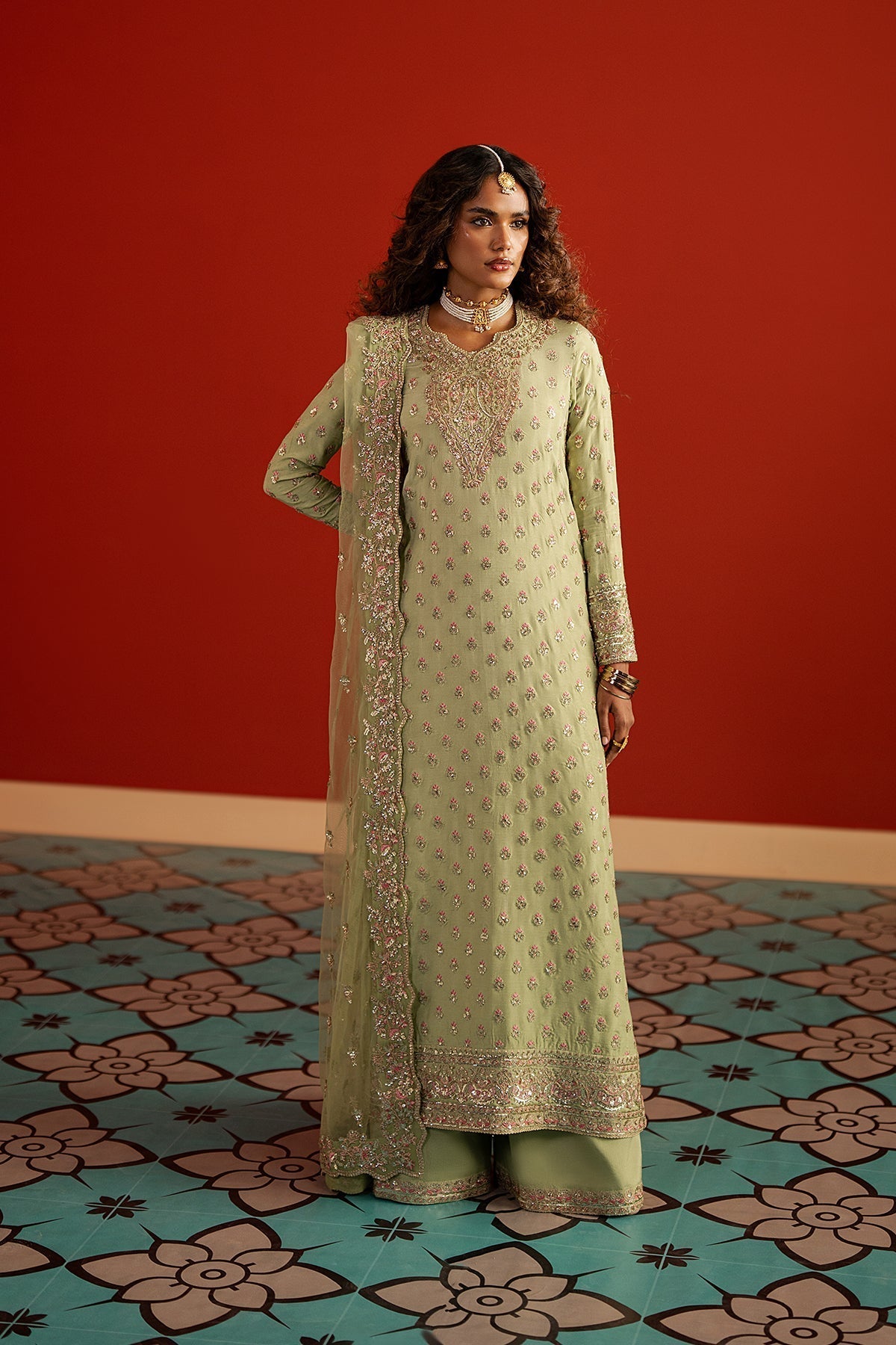 Afrozeh Divani Silk 2025-SHAHVAR Aangan the essence of lawn & chiffon