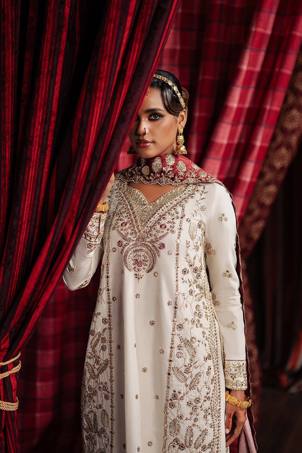 Afrozeh Divani Silk 2025-KHULD Aangan the essence of lawn & chiffon