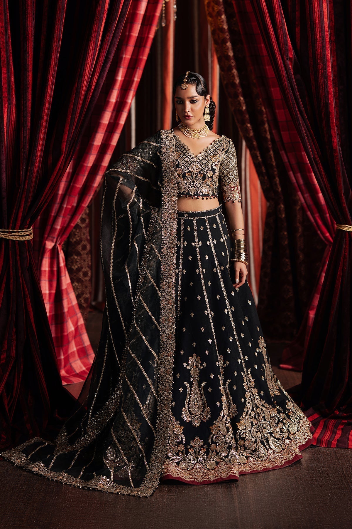 pakistani suit online ready to ship