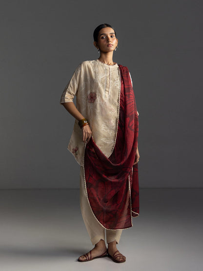 Coco Lawn By Zara Shahjhan 2026=4a Aangan the essence of lawn & chiffon