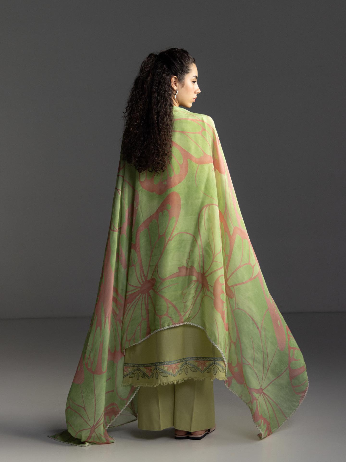 Coco Lawn By Zara Shahjhan 2026=4b Aangan the essence of lawn & chiffon