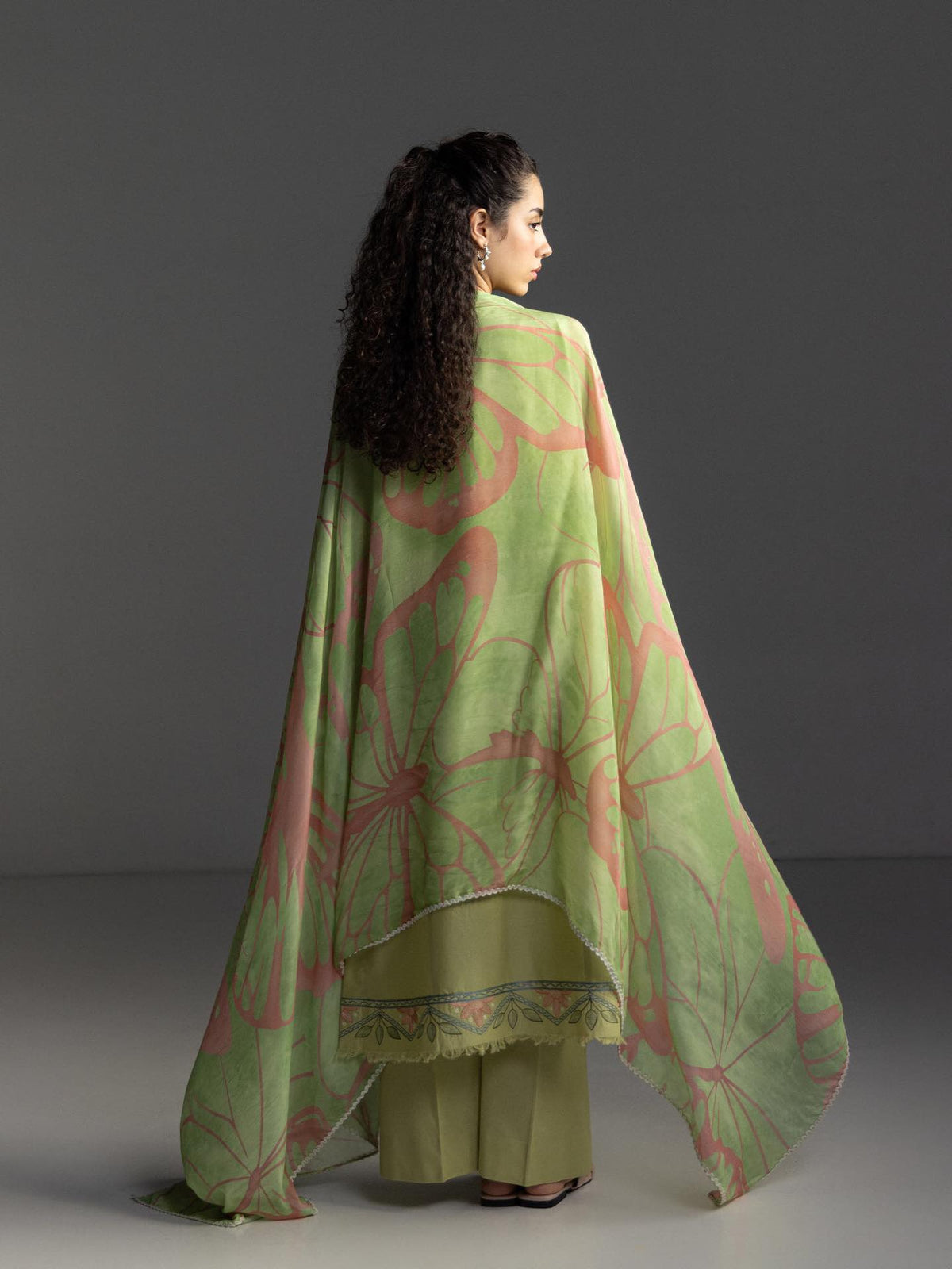 Coco Lawn By Zara Shahjhan 2026=4b Aangan the essence of lawn & chiffon