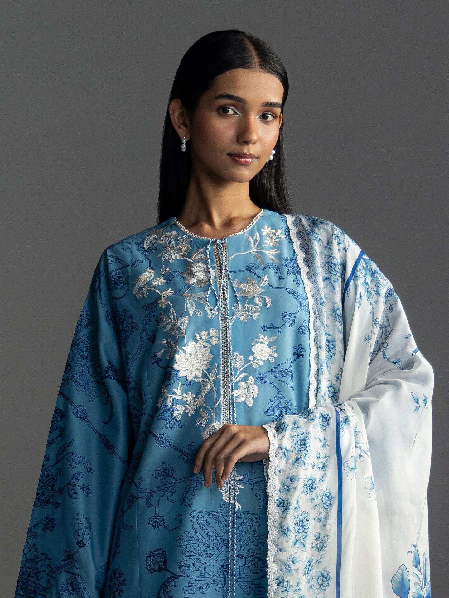 Coco Lawn By Zara Shahjhan 2026=3a Aangan the essence of lawn & chiffon
