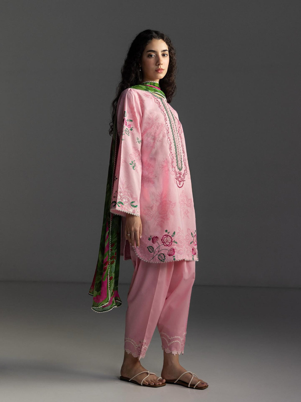 Coco Lawn By Zara Shahjhan 2026=2a Aangan the essence of lawn & chiffon