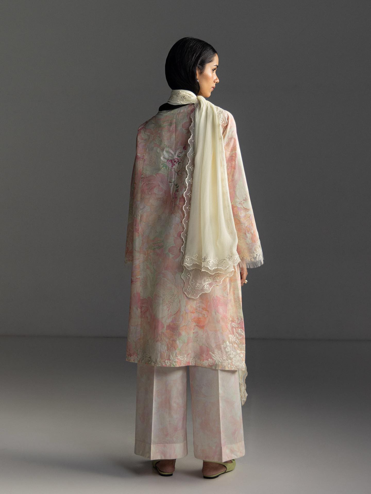 Coco Lawn By Zara Shahjhan 2026=6b Aangan the essence of lawn & chiffon