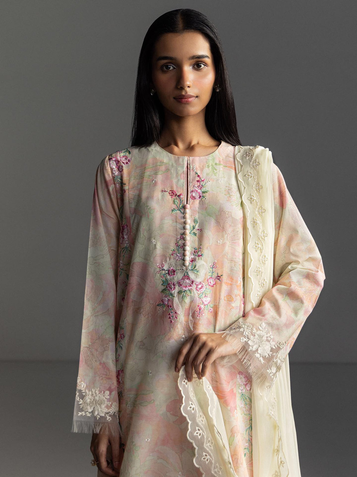 Coco Lawn By Zara Shahjhan 2026=6b Aangan the essence of lawn & chiffon
