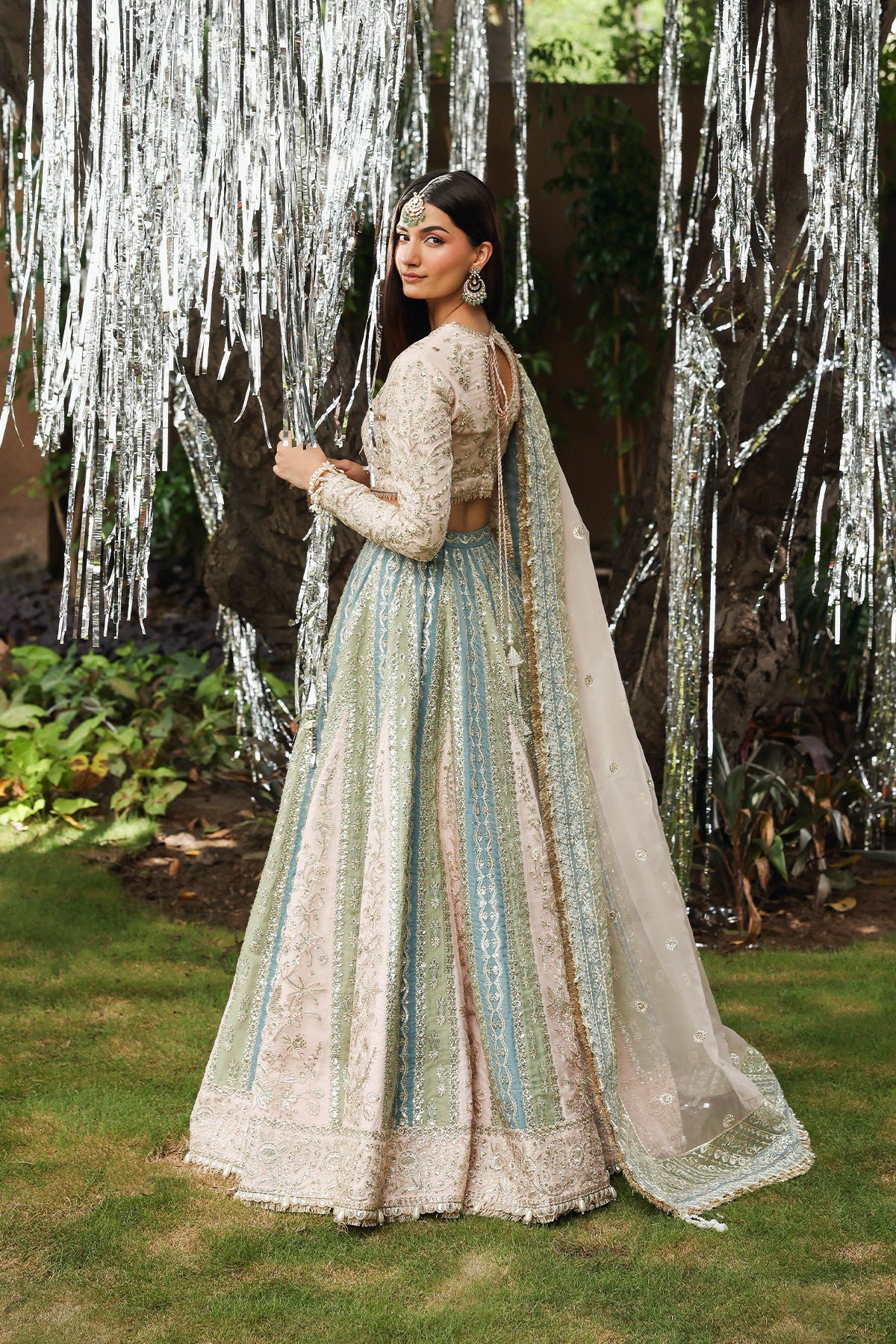 	Afrozeh Dastangoi Festive Collection 2025
• 	Ready-to-Ship Pakistani Suits in India
• 	Pakistani Partywear Salwar Suits